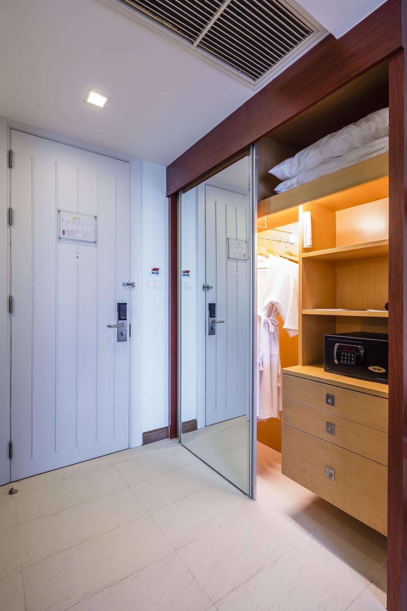 Hotel Solo, Sukhumvit 2, Bangkok - Sha Extra Plus Ngoại thất bức ảnh