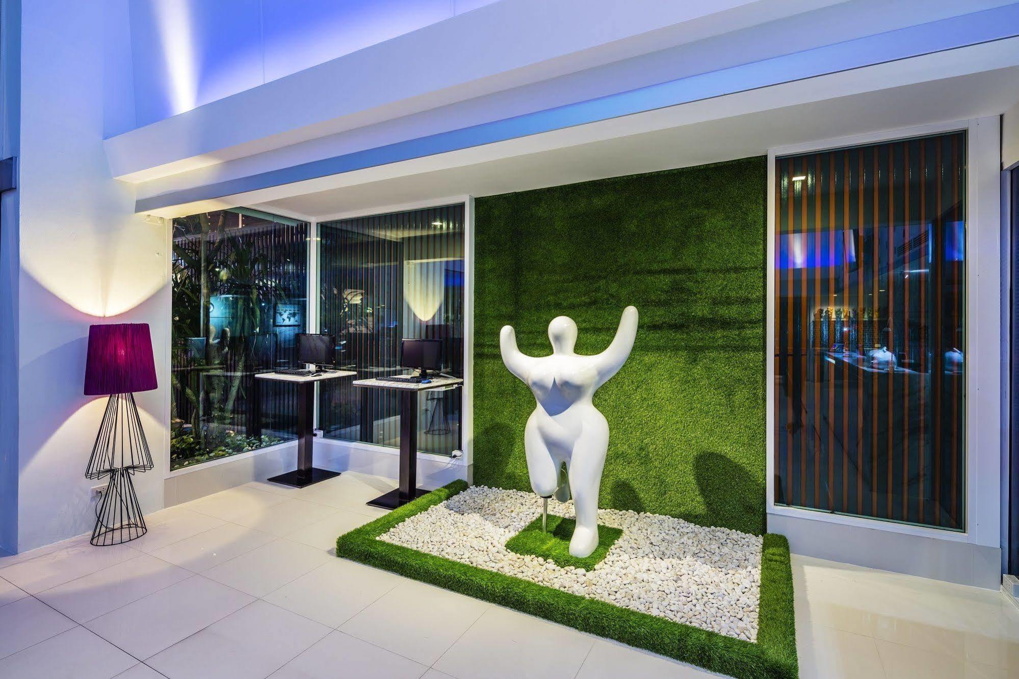 Hotel Solo, Sukhumvit 2, Bangkok - Sha Extra Plus Ngoại thất bức ảnh
